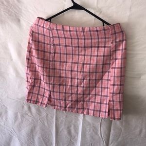 Plaid light pink skirt